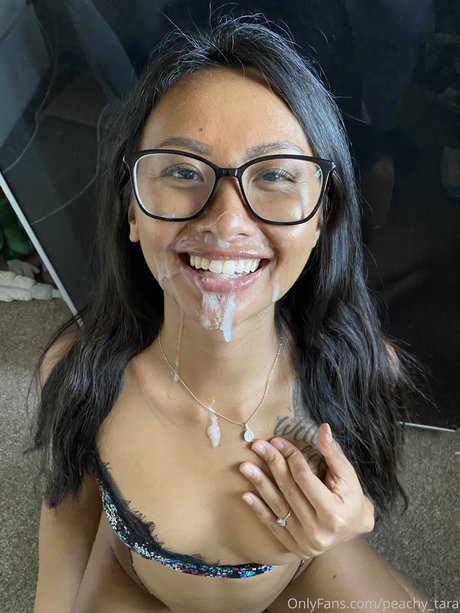 nude outdoor onlyfans pornographic selfie