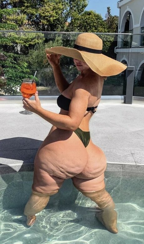 Esmee Dream onlyfans sexy