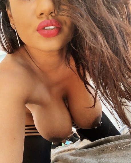 Sophia Lares onlyfans leakes