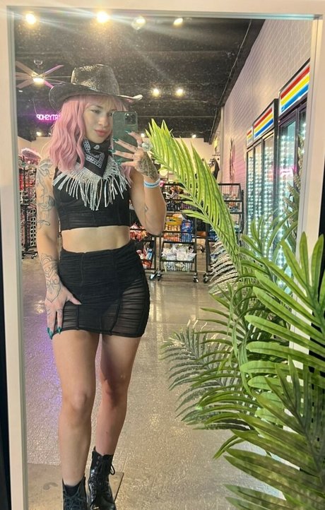 lindseyparanormal onlyfans nude leak