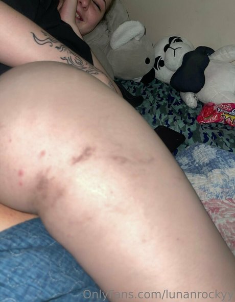 lunanrockyy onlyfans leak naked