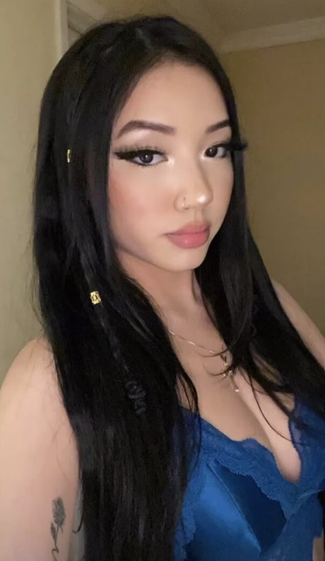 icybabym onlyfans boobs