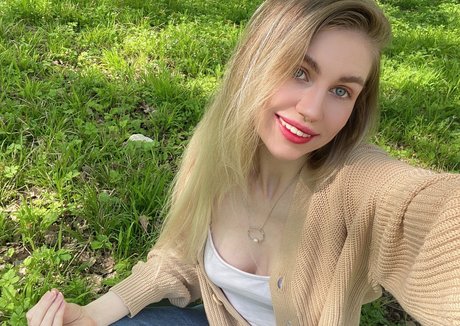 Sasha Dias onlyfans leajs