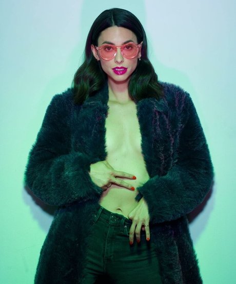 Jade Catta Preta naked on onlyfans