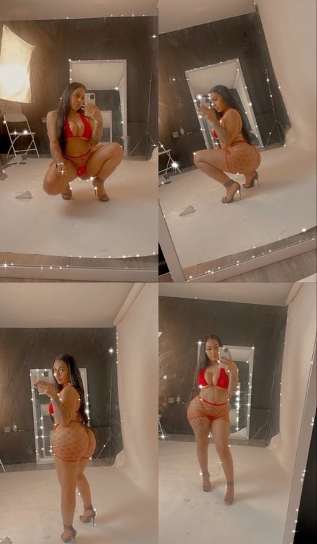 FineAssYonna onlyfans leaked