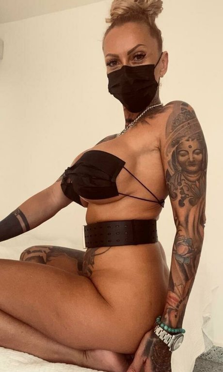 sophiadreams  selfie