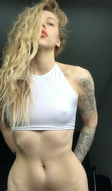 yammy bunny strip onlyfans