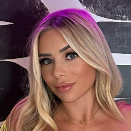 Miley Mayes onlyfans leaked free