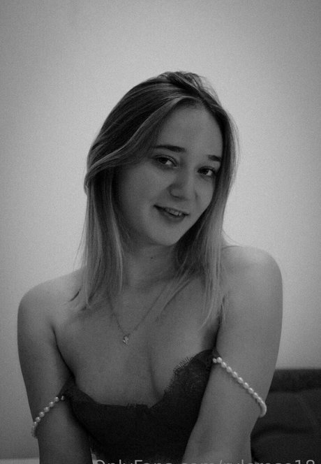 maryrosefree Profile image