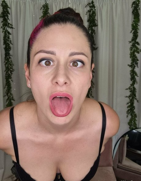 aussielilyfox onlyfans leaks.