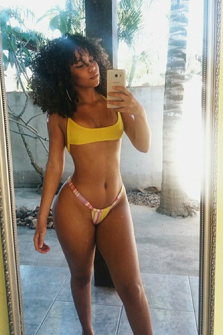 Duda Lisboa tits onlyfans