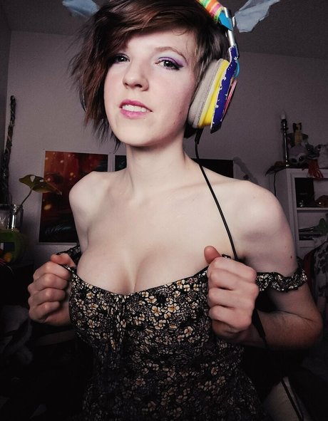 milf wife onlyfans nudes illustration