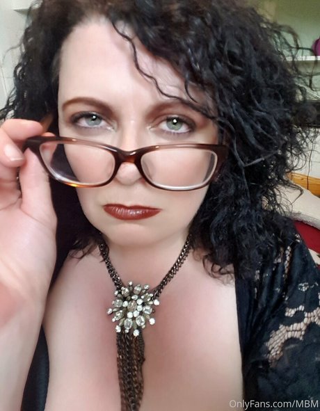 maturebustymom leaks onlyfans