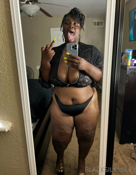 sexyblacksilkp1 new onlyfans leaks