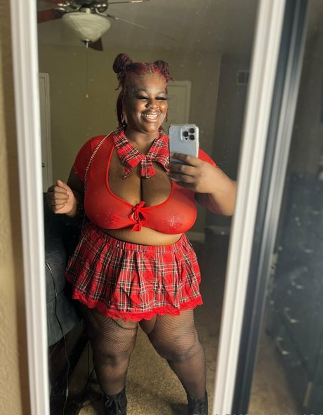 sexyblacksilkp1 onlyfans leak