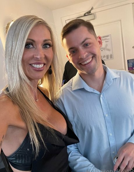 sexy milf onlyfans porn image