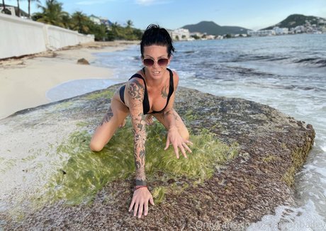 bbc big tits onlyfans nudes shots