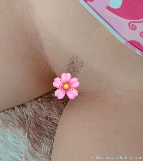 lizabluefree only fans photos