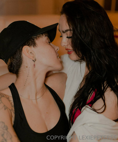 Lexiepeterss Profile image