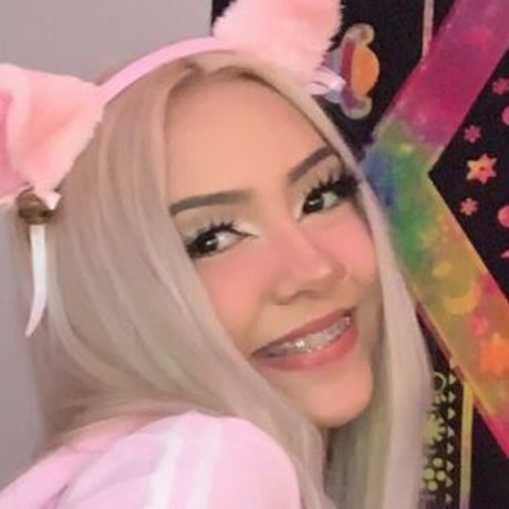 dezzywaifuu only fans leaked