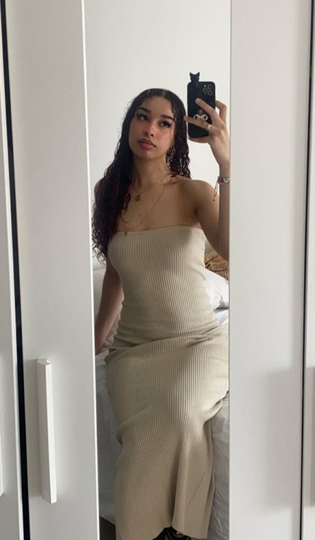 prone onlyfans pornographic pics