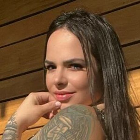 VBadest Beauty onlyfans lesk