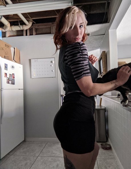 thepigeonbrat onlyfans full