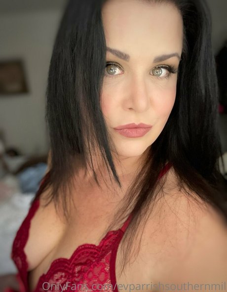 evparrishsouthernmil onlyfans nude