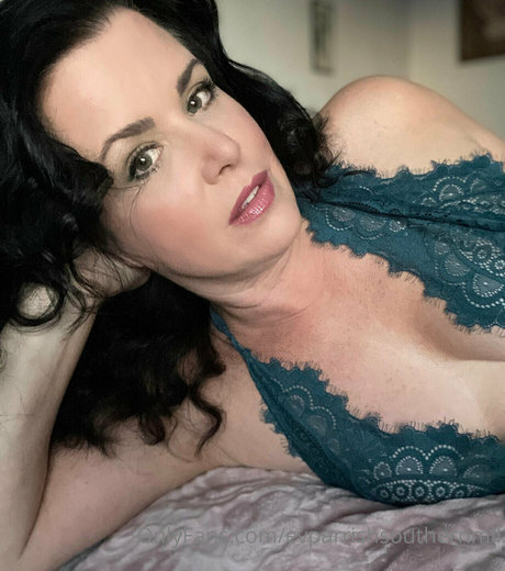 evparrishsouthernmil porn only fans