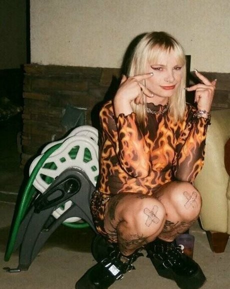 ts snowqueen free only fans