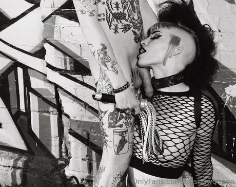 ts snowqueen onlyfans leaked.