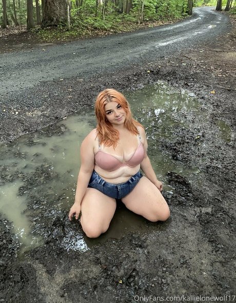 kallielonewolf17 onlyfans pic