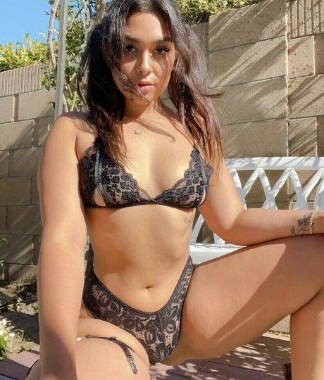 Nicolearanda onlyfans archive