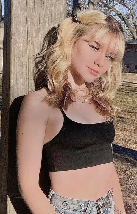 NaomiSkyex onlyfans nude photos