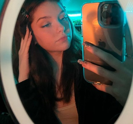 NaomiSkyex leaked onlyfans nude