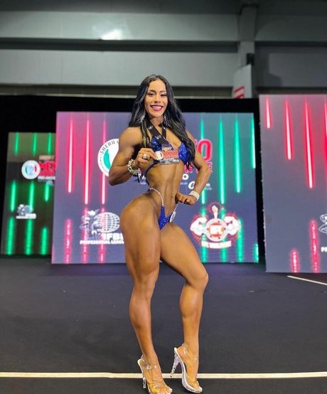 Esme Diaz naked onlyfans