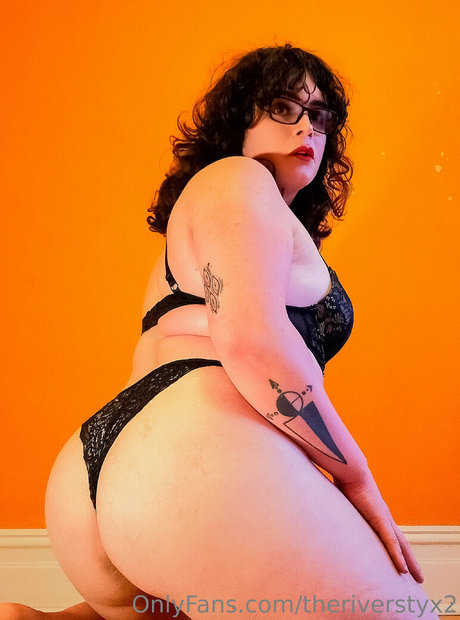 theriverstyx2 onlyfans naked