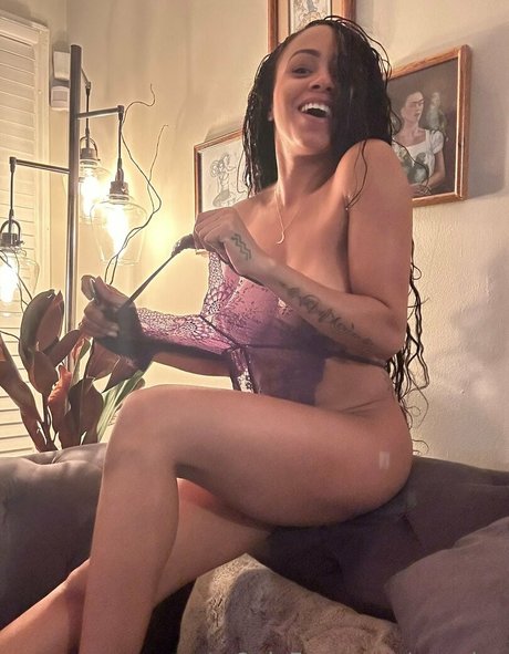 Anya Ivy onlyfans tits