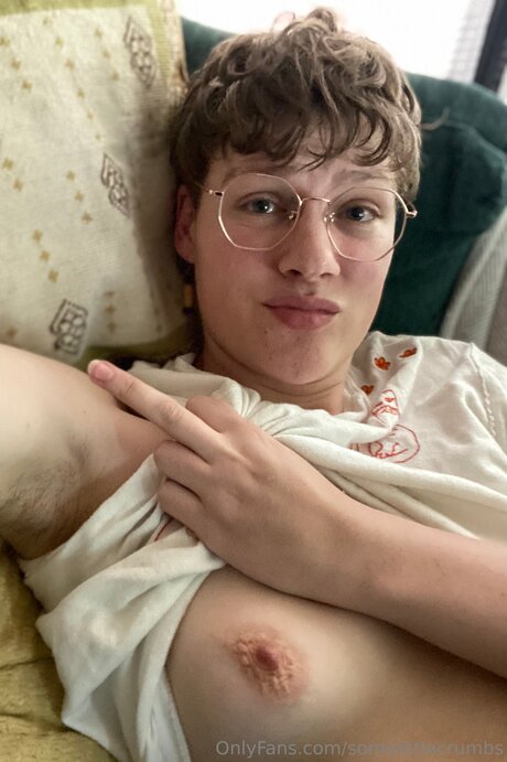 somelittlecrumbs only fans leaks