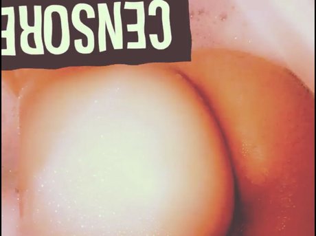 evelynn10 onlyfans public photos