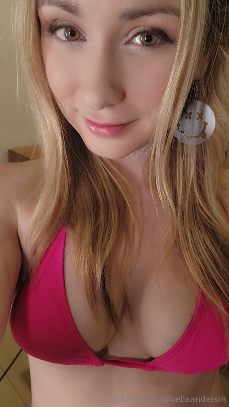 BellaAndersin sexy onlyfans