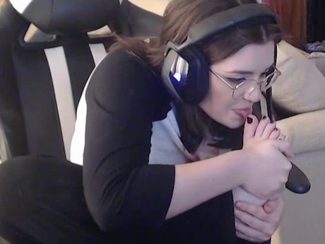 poopernoodle sexy onlyfans