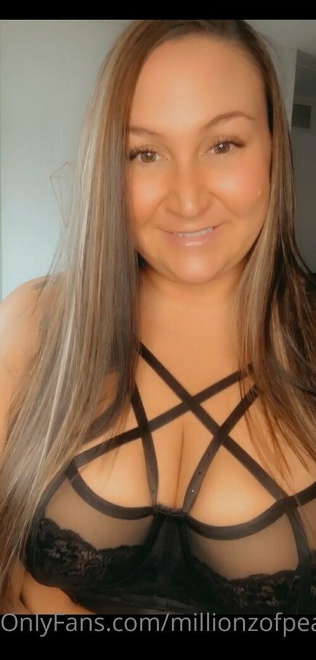 millionzofpeaches free onlyfans