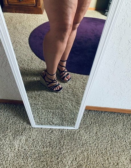 millionzofpeaches onlyfans uncensored