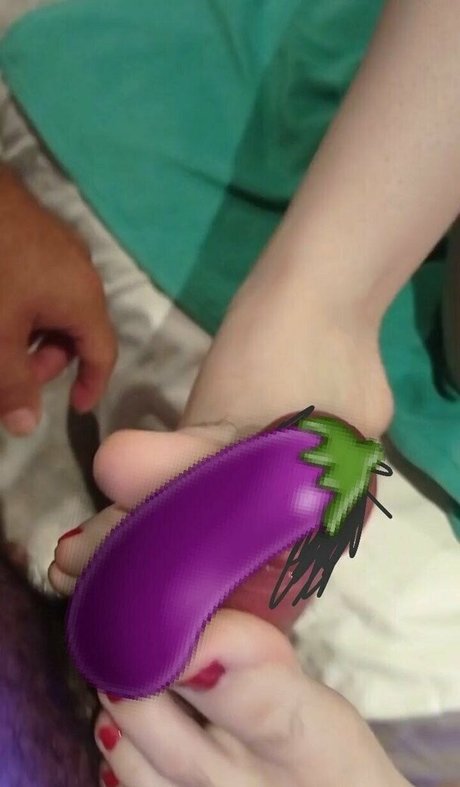 lxttlegirl 666 only fans pictures