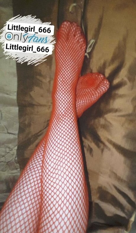 lxttlegirl 666 onlyfans desnuda