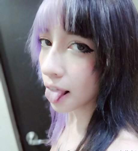 yumializirt onlyfans model photos