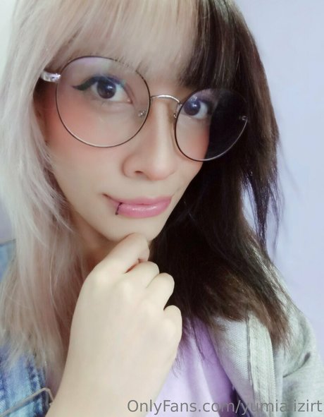 yumializirt onlyfans leak porn