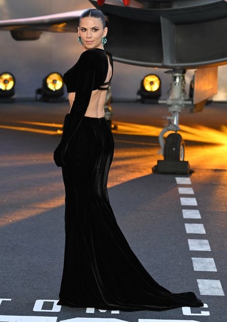 Hayley Atwell naked onlyfans pics