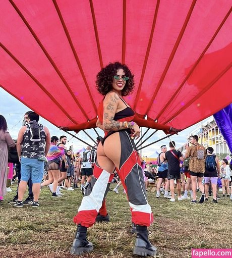 Litl p onlyfans topless